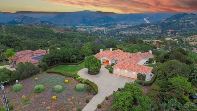 2377 Vern Drive, Fallbrook CA: https://media.crmls.org/mediaz/f60da824-bed9-4379-9b50-77a82b70e9dc.jpg