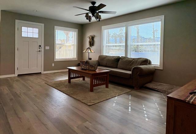 493 Prairie, Cathedral City CA: https://media.crmls.org/mediaz/f60e1455-38fd-4b6d-9c43-3e4bbd623060.jpg