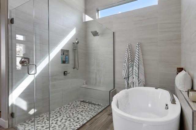 81320 Thunder Gulch Way, La Quinta CA: https://media.crmls.org/mediaz/f60e8275-9efb-4a98-b234-bee174a0cc75.jpg