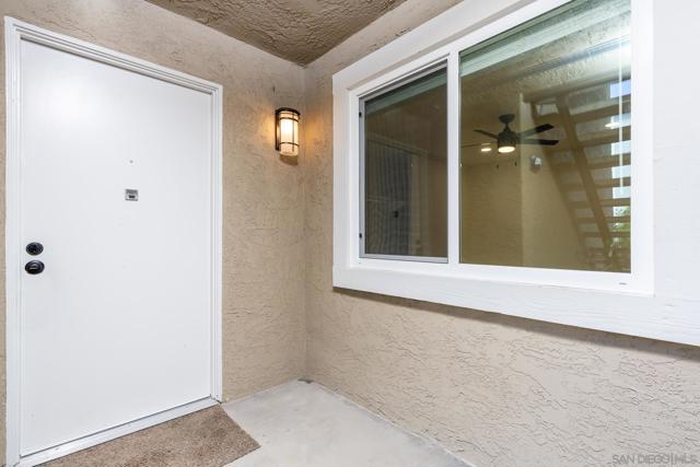 11187 Kelowna Rd, San Diego CA: https://media.crmls.org/mediaz/f60e845c-500a-434d-abbf-3641cf195cd8.jpg