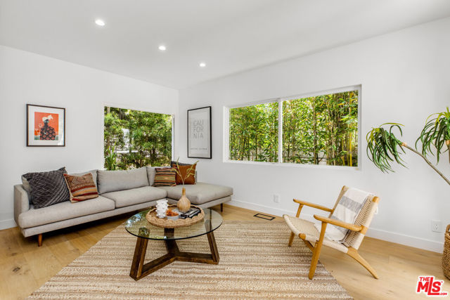 366 N Kenter Avenue, Los Angeles CA: https://media.crmls.org/mediaz/f60edc2d-6f9d-4994-9e1f-1ab851f85f31.jpg