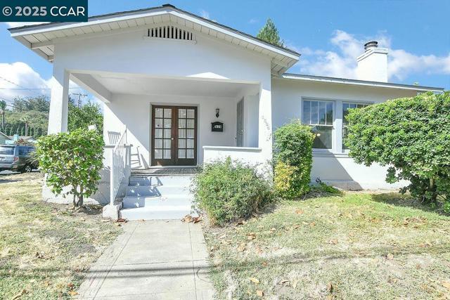 1634 Alhambra Ave, Martinez CA: https://media.crmls.org/mediaz/f60ee063-9f8c-4201-8720-8856d6ed000d.jpg