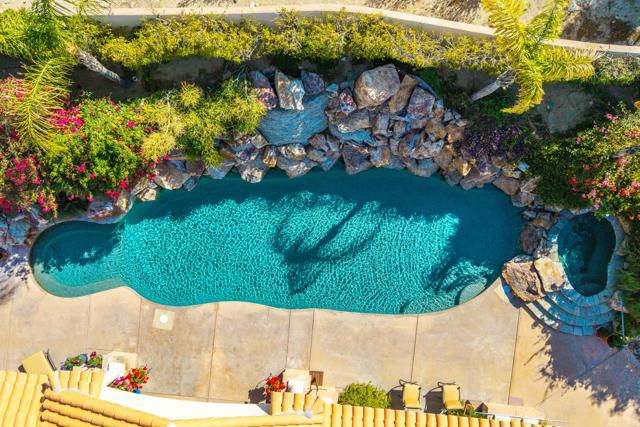 113 Heather Court, Palm Desert CA: https://media.crmls.org/mediaz/f60f7032-f817-43dc-b27f-05a9ffda0016.jpg