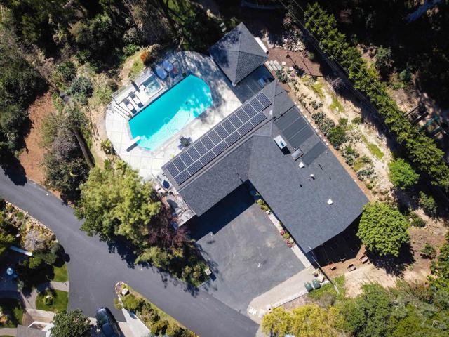 455 Glencrest Dr, Solana Beach CA: https://media.crmls.org/mediaz/f60f8b65-ed02-42e2-925b-f2f40fe3e3d2.jpg