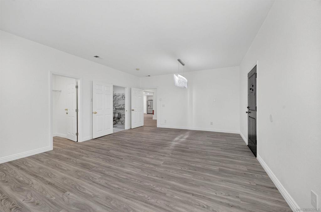 11225 Madrigal St - photo 5