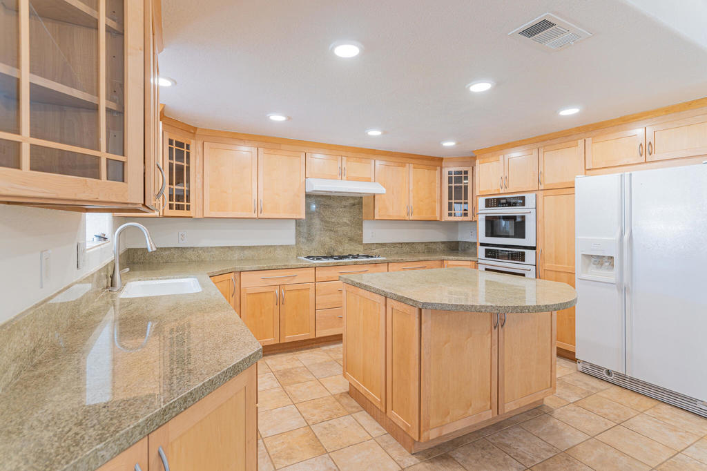 MLS #219139203DA image #13