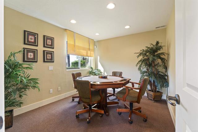 100 Sea Cliff Way, Oceanside CA: https://media.crmls.org/mediaz/f6111f8f-36f8-4280-b1f0-f0798f1307f9.jpg