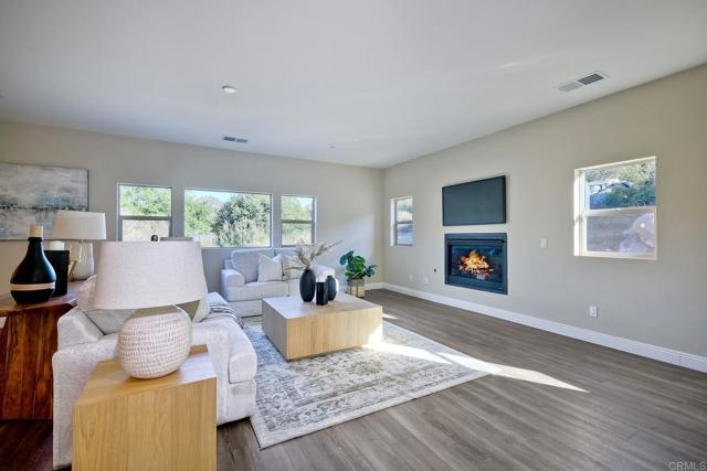 12649 Via Vigneto, Lakeside CA: https://media.crmls.org/mediaz/f611da3d-89ea-4795-ba04-bb2d115890b6.jpg