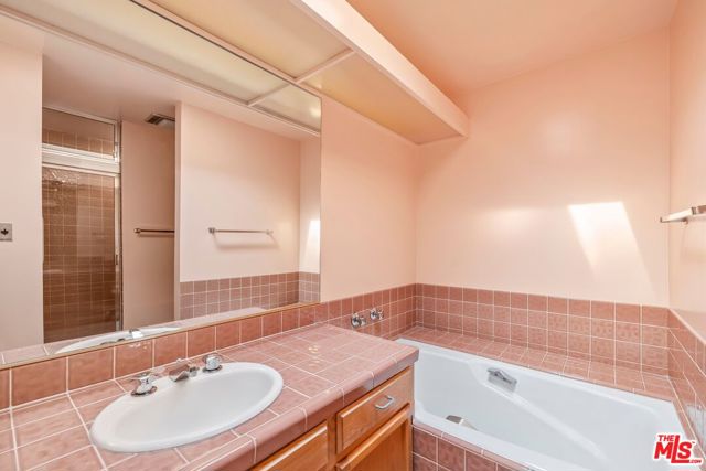 2180 Alcyona Drive, Los Angeles CA: https://media.crmls.org/mediaz/f6129fe2-c564-47b0-b9ef-66d427802edd.jpg