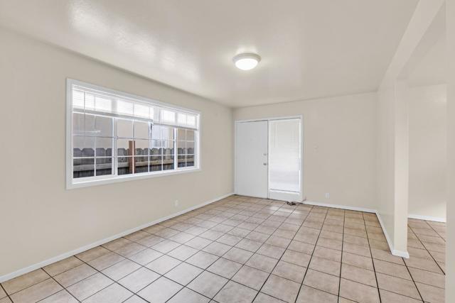 Image 4 of 19 For 2280 Glen Way
