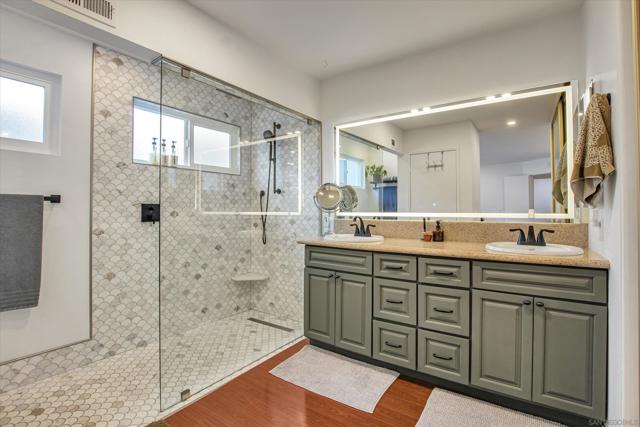 Image 36 of 50 For 3942 Catamarca Dr
