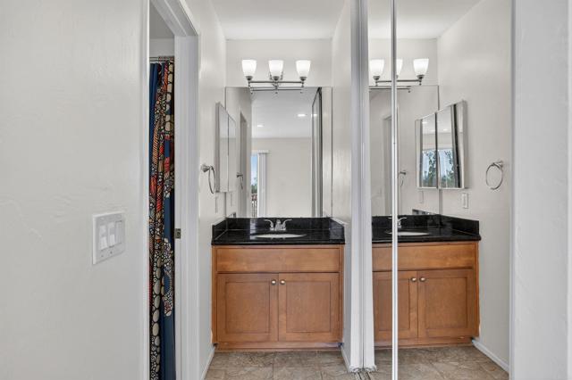 Detail Gallery Image 13 of 25 For 1855 Diamond St #122,  San Diego,  CA 92109 - 2 Beds | 2 Baths