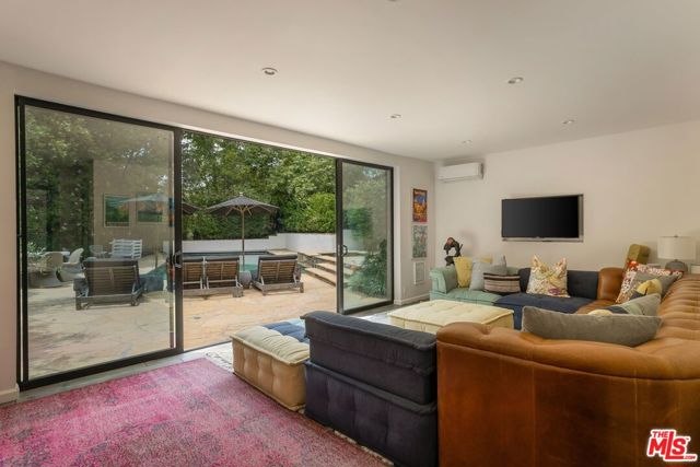 Drew Fenton | 959 Crater Oak Drive Calabasas CA | MLS: 7287258