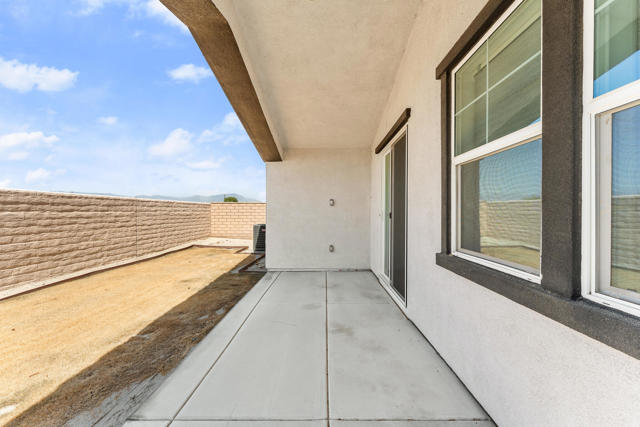 84151 Novello Drive, Indio CA: https://media.crmls.org/mediaz/f614decf-8967-4a8e-af77-dd18912fd82e.jpg