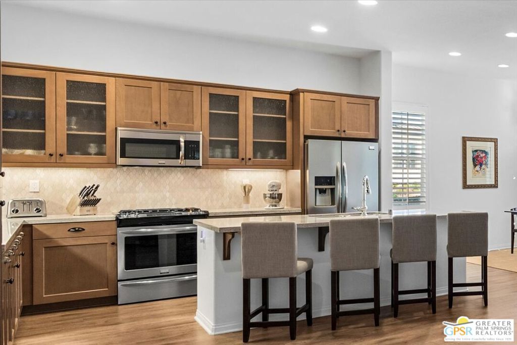 MLS #25613537PS image #1