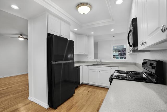 3003 Old Bridgeport, San Diego CA: https://media.crmls.org/mediaz/f6153954-c483-485d-8d4a-e1347fcf576d.jpg