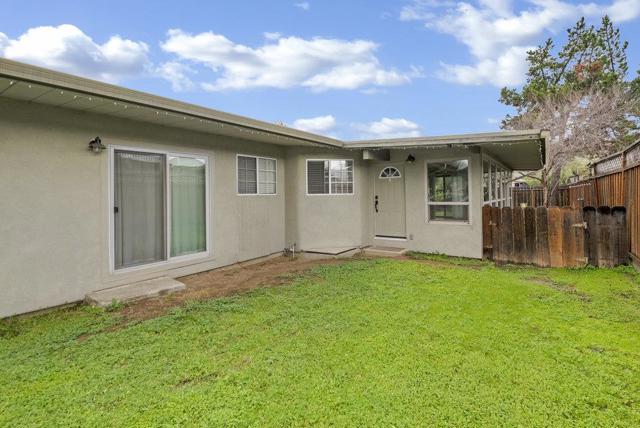 6881 F Street, Tres Pinos CA: https://media.crmls.org/mediaz/f6157ba9-4e78-4d2f-b625-34e7c88cc057.jpg
