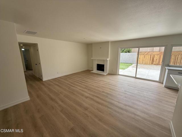 2203 Marter Court, Simi Valley CA: https://media.crmls.org/mediaz/f6163c2a-bda3-4ff9-96ad-55a400b88036.jpg