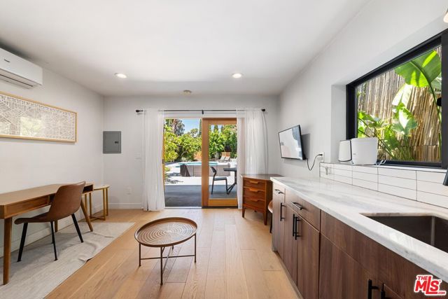 3775 Aloha Street, Los Feliz CA: https://media.crmls.org/mediaz/f616449e-a82e-4318-999a-b759d5c6cef9.jpg