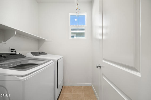 254 Hydrangea Street, Fillmore CA: https://media.crmls.org/mediaz/f617042d-87f7-424f-92af-469d87d76eca.jpg