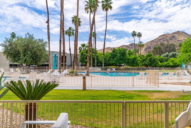 477 Desert Lakes Drive, Palm Springs CA: https://media.crmls.org/mediaz/f61782d1-150c-4071-ae8c-bdf6e496d6c5.jpg