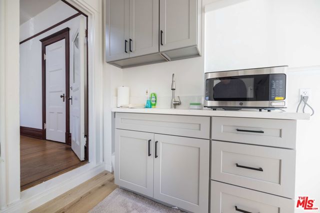 824 S Bonnie Brae Street, Los Angeles CA: https://media.crmls.org/mediaz/f61856cf-2a3d-486c-b808-d02523525f72.jpg