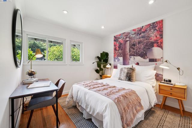 3434 LITTLE LANE, Lafayette CA: https://media.crmls.org/mediaz/f6195120-8132-4f05-86ae-3536912fa58f.jpg