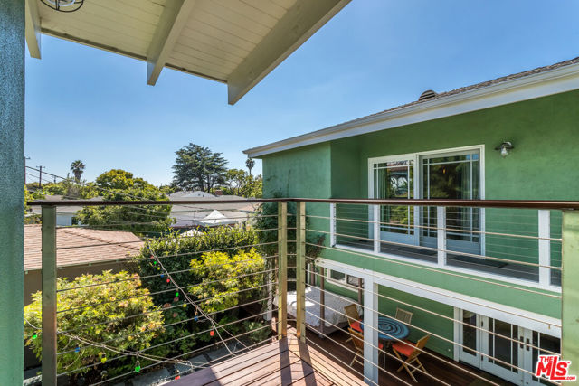 3734 Wade Street, Los Angeles CA: https://media.crmls.org/mediaz/f619cb03-5ae6-4e7a-be37-1c7e050e861c.jpg