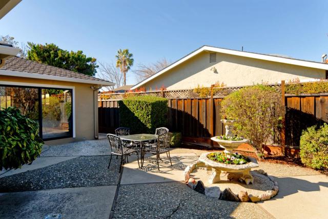 Image 9 of 21 For 1315 Whitegate Avenue