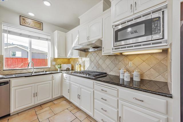 Image 15 of 43 For 3109 Vista Lane