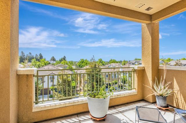 49002 Cinnamon Fern, Fremont CA: https://media.crmls.org/mediaz/f61a4ffc-f82a-41fd-ac89-b2333b5e7f62.jpg