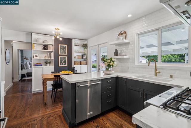 528 Shelly Dr, Pleasant Hill CA: https://media.crmls.org/mediaz/f61a58bf-067f-48c0-825d-26a27e857731.jpg
