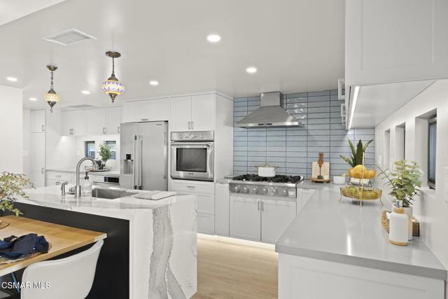 240 N Padre Juan Avenue, Ojai CA: https://media.crmls.org/mediaz/f61ad90c-32a5-4558-8693-50ad62c5a605.jpg