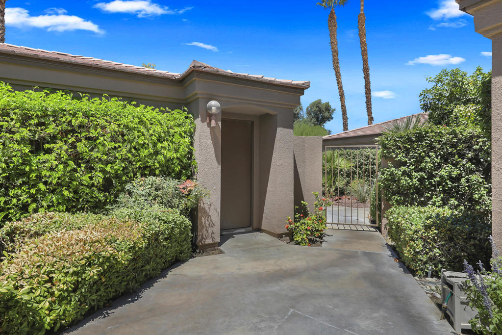 MLS #219133414DA img 2