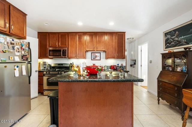 9538 El Cajon Street, Ventura CA: https://media.crmls.org/mediaz/f61cab65-fd83-4ba7-af06-12b69621245e.jpg