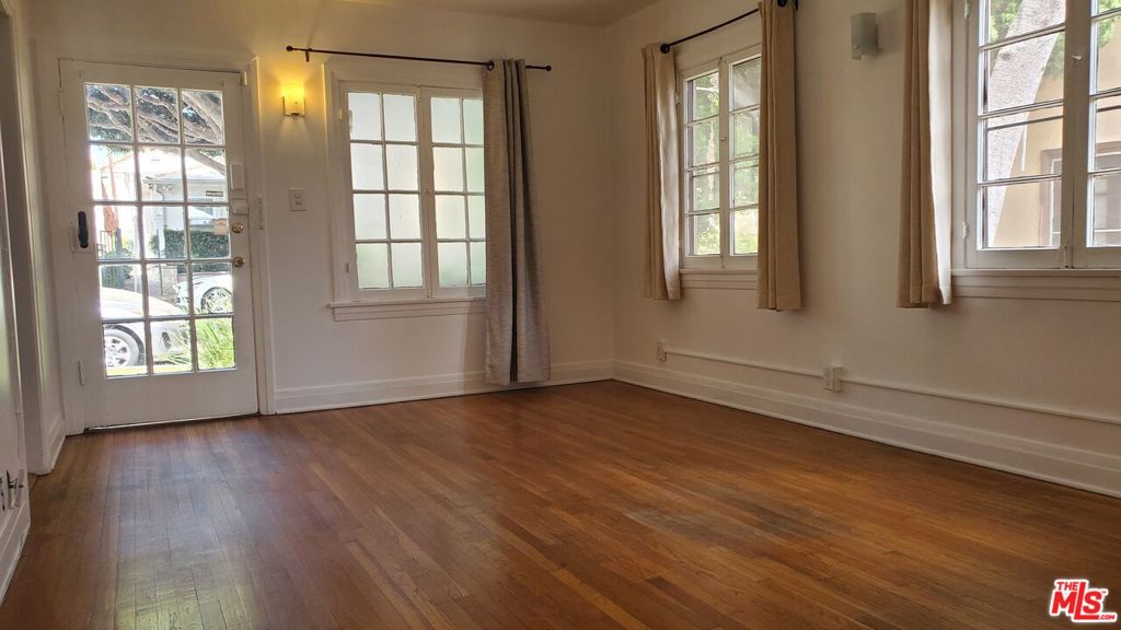 1118 20th Street #front