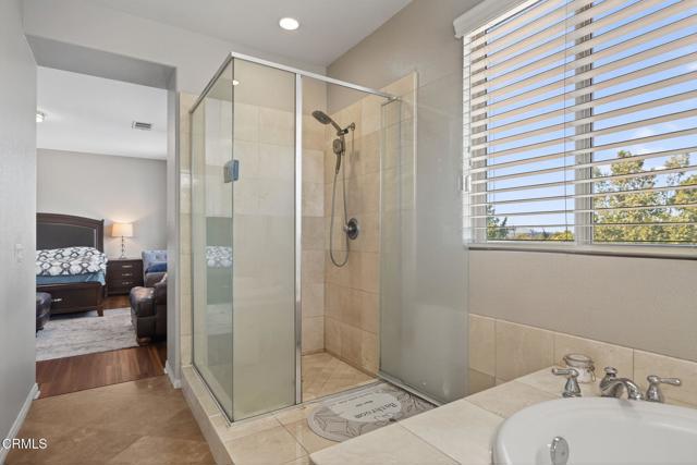 6573 Pinnacle Court, Moorpark CA: https://media.crmls.org/mediaz/f61e0321-8777-49a5-bd2e-2715b808957a.jpg