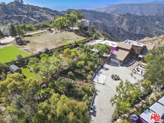 231 Loma Metisse Road, Malibu, CA 90265