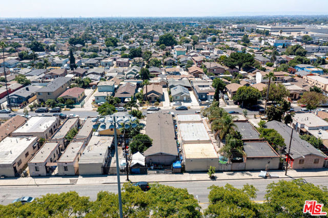 1159 E 64th Street, Los Angeles CA: https://media.crmls.org/mediaz/f61e9821-295b-43da-8331-d6d83c8842f3.jpg