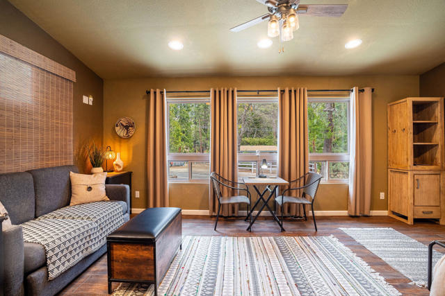 25169 Franklin Drive, Idyllwild CA: https://media.crmls.org/mediaz/f61f43b1-0bf4-496f-bda9-f22e210fa5d0.jpg