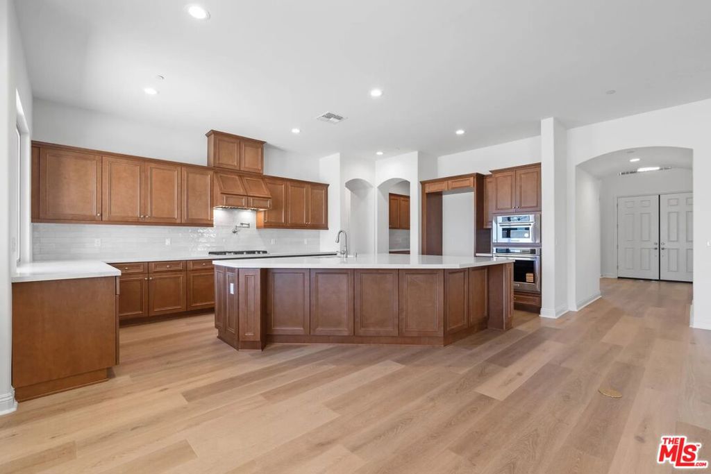 MLS #25619717 image #8