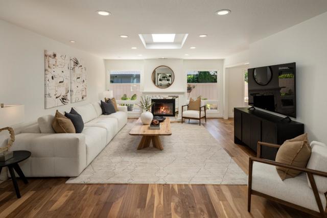 4 Bay Tree Lane, Los Altos CA: https://media.crmls.org/mediaz/f6204c4f-465c-456a-8db7-2e9fe0b95346.jpg