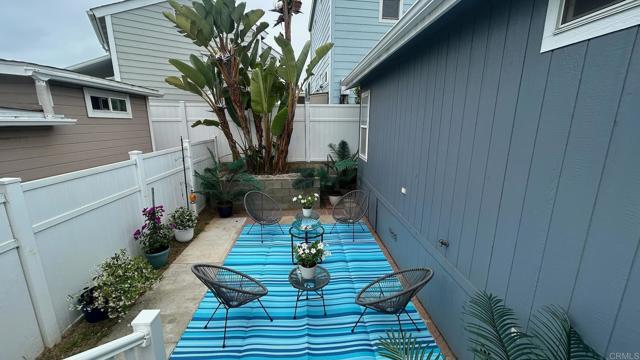 6503 Friendly Place, Carlsbad CA: https://media.crmls.org/mediaz/f62084c9-e464-431a-b7d6-6ff0341778c5.jpg