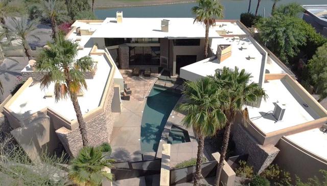 72 Royal Saint Georges Way, Rancho Mirage CA: https://media.crmls.org/mediaz/f620f14e-4f66-4b75-935d-844744d6fd07.jpg