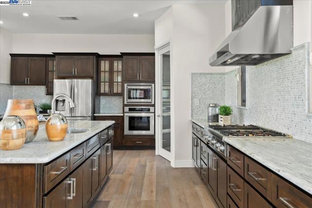 5388 Doolan Rd, Livermore CA: https://media.crmls.org/mediaz/f6213fa0-5ccf-48b7-94df-32c54911c6e7.jpg