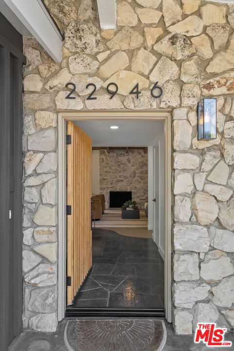 22946 Brenford Street, Woodland Hills CA: https://media.crmls.org/mediaz/f6237726-3d39-4b40-8855-7faeb6170830.jpg