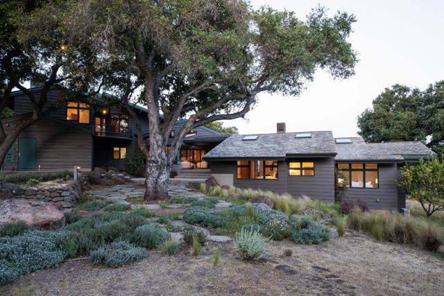 12008 Emerald Hill Lane, Los Altos Hills CA: https://media.crmls.org/mediaz/f6245f09-9d0e-4ef3-a7fd-bfaad76a7bf3.jpg
