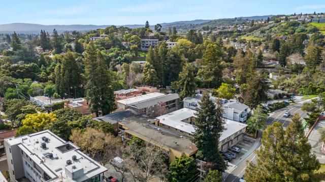 1701 San Carlos Avenue, San Carlos CA: https://media.crmls.org/mediaz/f624bdf9-6d83-428a-b205-a18d0cc6f551.jpg