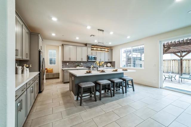 Image 10 of 34 For 7030 Provincial Street