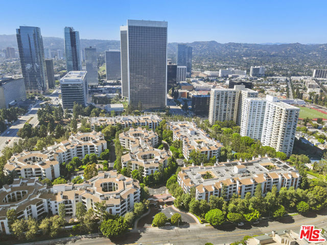 2102 Century Park Lane, Los Angeles CA: https://media.crmls.org/mediaz/f6261b55-6ce8-47c6-a857-033d0fc3ec79.jpg